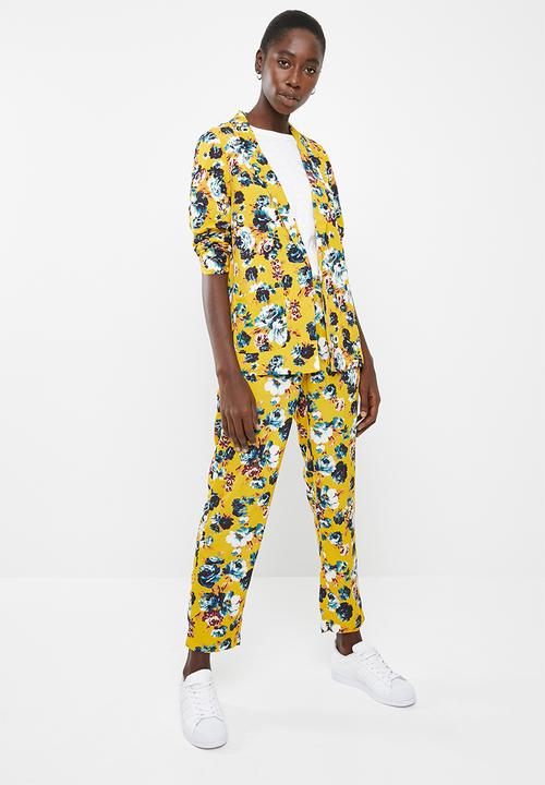 Vero Moda - Naya long sleeve blazer - yellow