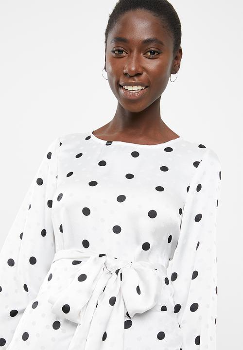Vero Moda - Daniella dot tie long sleeve top - white