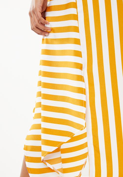 STYLE REPUBLIC - Asymmetrical button detail skirt - white & yellow