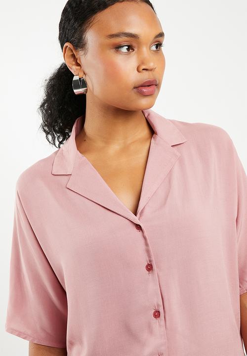 Superbalist - Drop shoulder crop shirt - pink