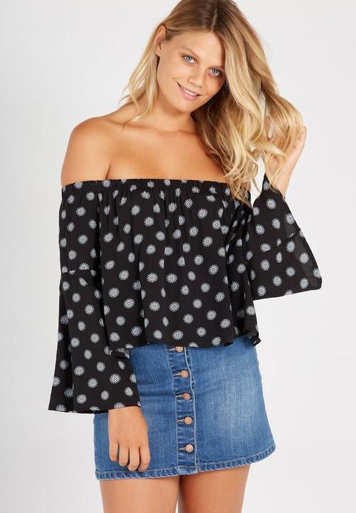 Supré  - Off shoulder top - black