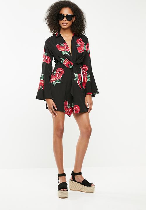 Missguided - Floral collared twist front flared sleeve dress- black