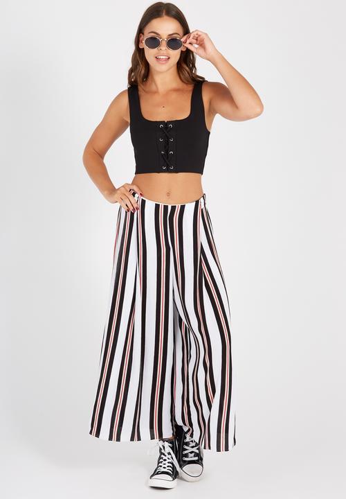 Supré  - Lace up crop top - black