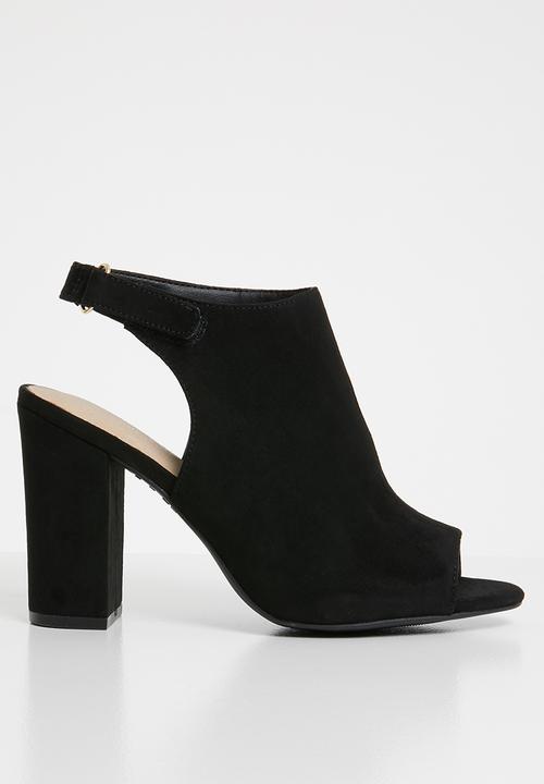 comfortable black block heels