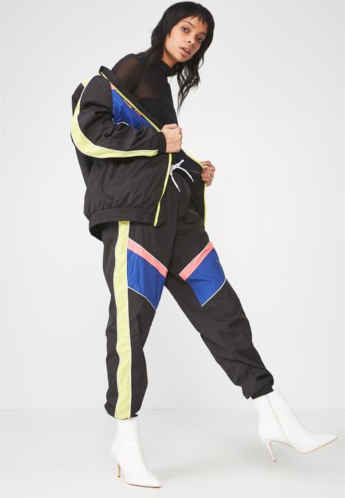 Factorie - Shell tracksuit pant - black 