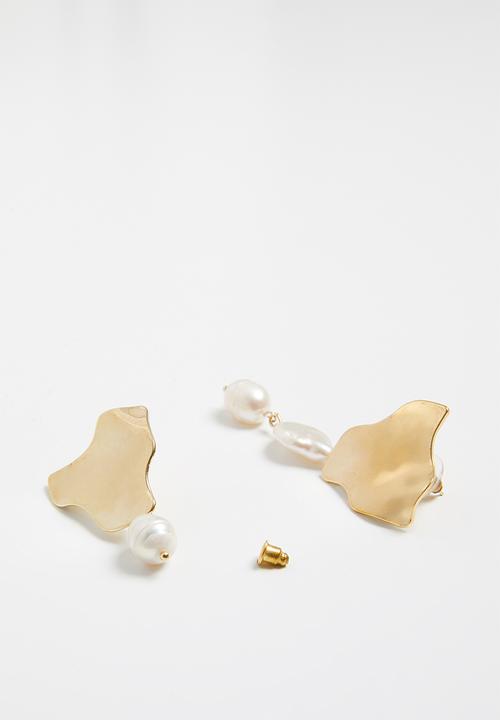 Superbalist - Hailee mismatched earrings - gold