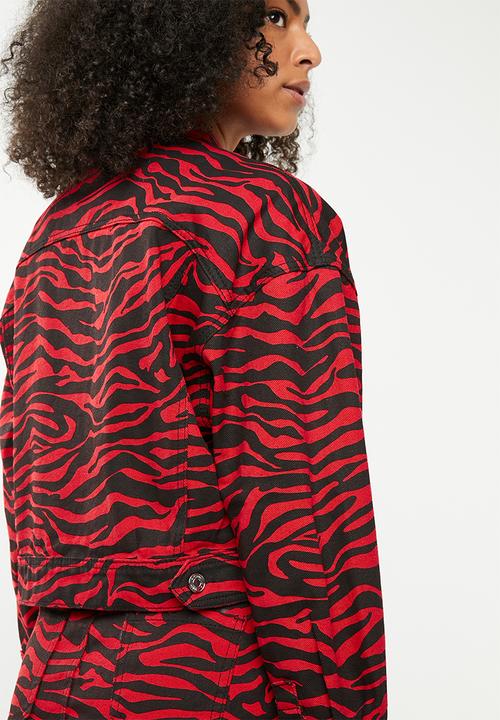 Missguided - Zebra print cropped denim jacket- red