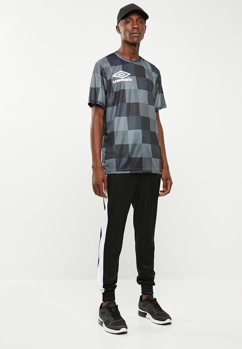 Umbro - Umbro monaco tee - grey & black