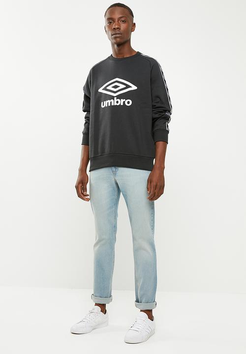 Umbro - Umbro retro taped crew sweat - black