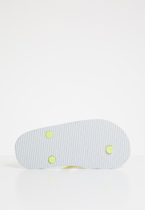 Cotton On - Printed flip flop - Yellow, Blue & Red