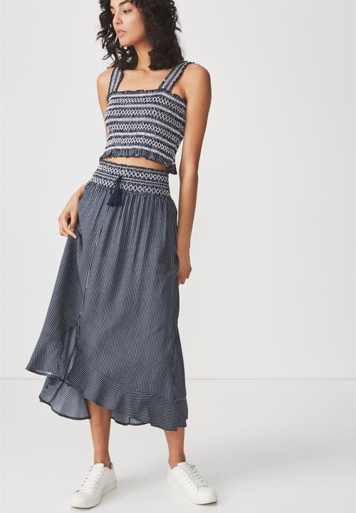 Cotton On - Louise shirred crop top - navy and white