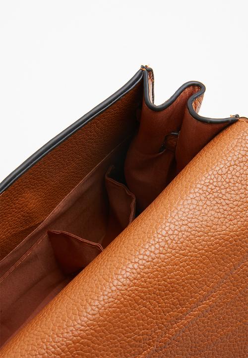 Superbalist - Zandy faux leather sling bag - tan