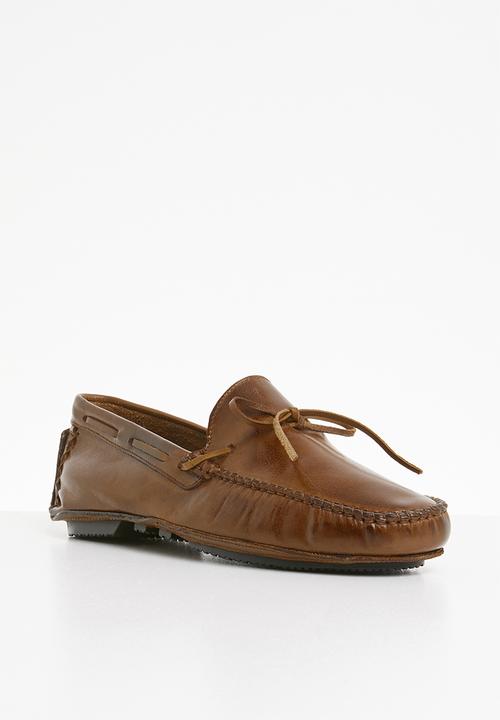 STYLE REPUBLIC - Uno buff loafer - brown