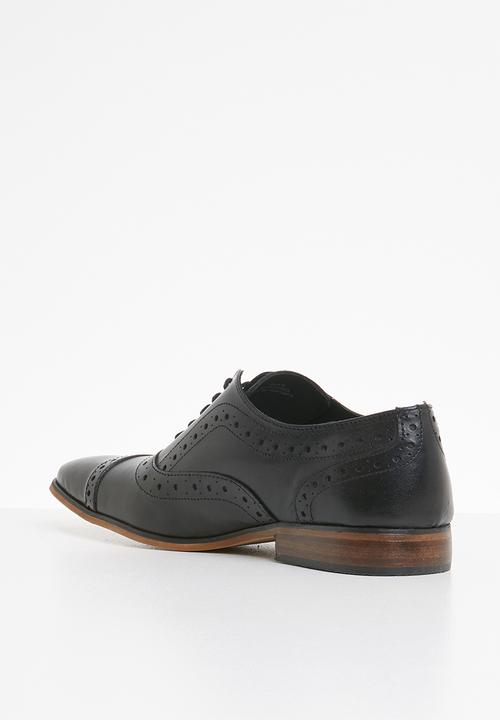 STYLE REPUBLIC - Formal toe detail lace-up shoes - black 