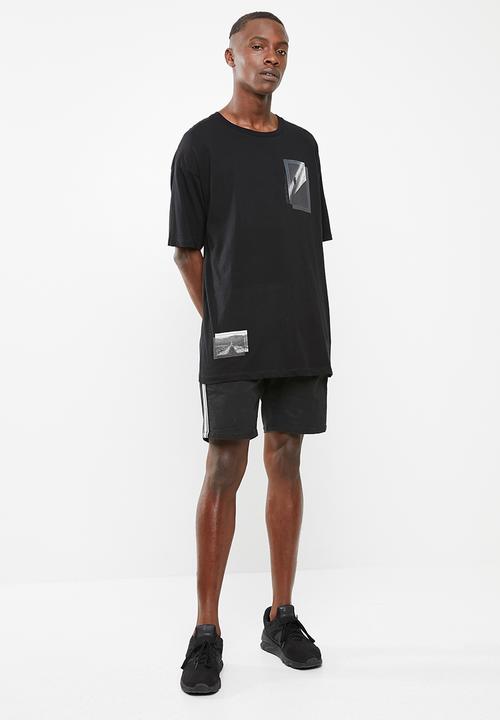 Superbalist - Printed loose fit tee - black 