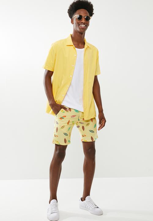 STYLE REPUBLIC - Printed shorts - yellow