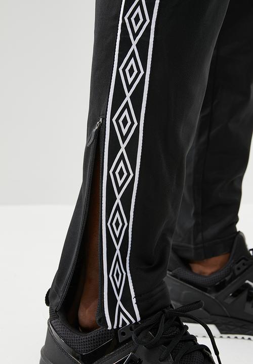 Umbro - Umbro retro taped tricot pant - black