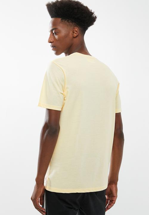 Cotton On - Tbar short sleeve tee 2 - yellow
