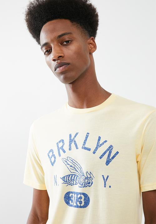 Cotton On - Tbar short sleeve tee 2 - yellow
