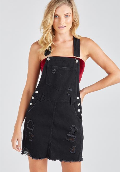 supre pinafore