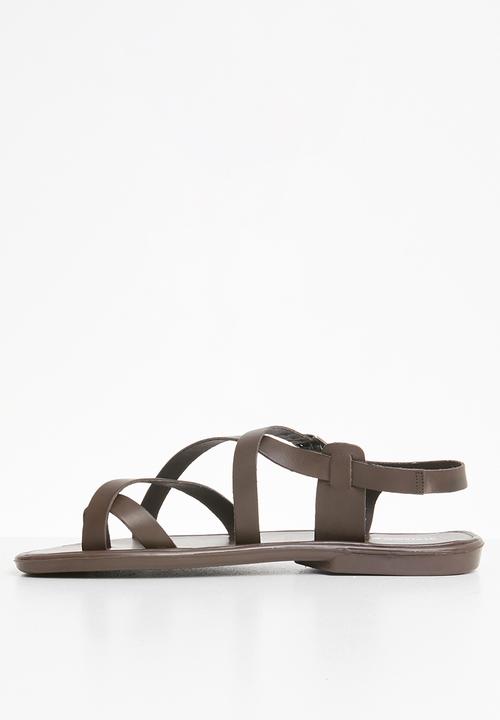STYLE REPUBLIC - 2 Criss cross sandals - brown