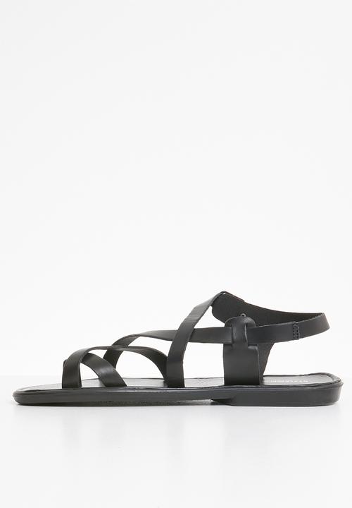 STYLE REPUBLIC - 2 Criss cross sandals - black