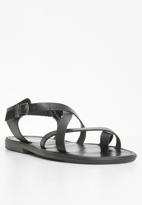 STYLE REPUBLIC - 2 Criss cross sandals - black