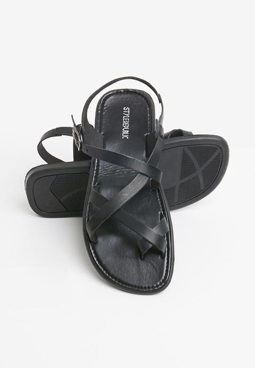 STYLE REPUBLIC - 2 Criss cross sandals - black