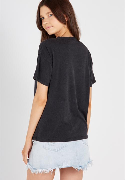 Supré  - Distressed chain tee - black