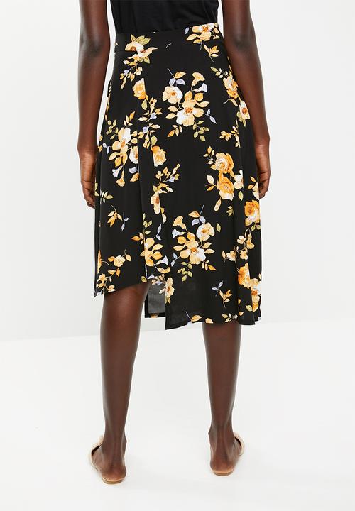 Superbalist - Cut up hem midi skirt - black floral