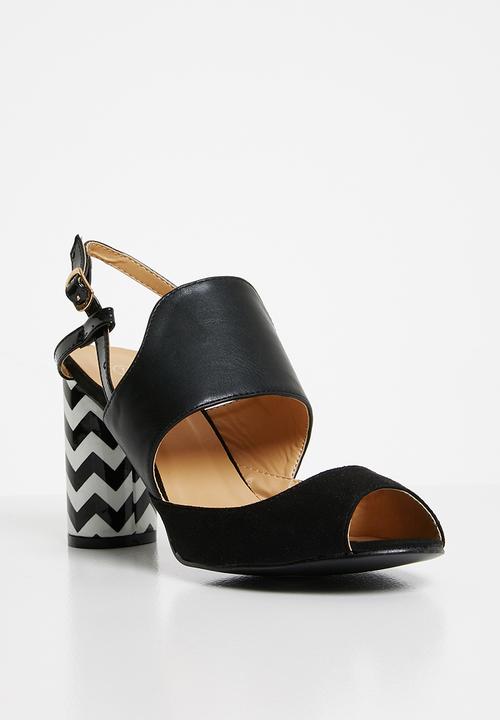 Jada - Cross strap heels - black