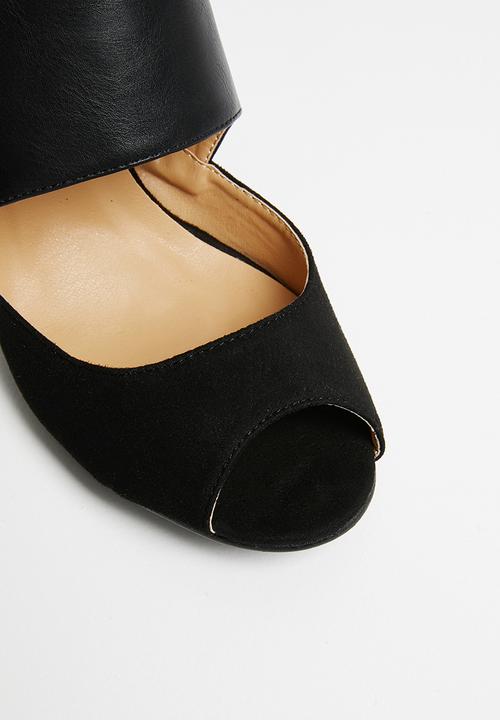 Jada - Cross strap heels - black