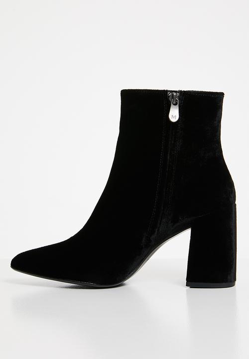 MANGO - Velvet heel ankle boot - black