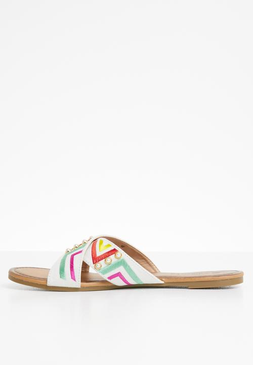 Miss Black - Ishab sandals - white