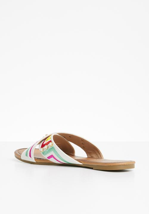 Miss Black - Ishab sandals - white