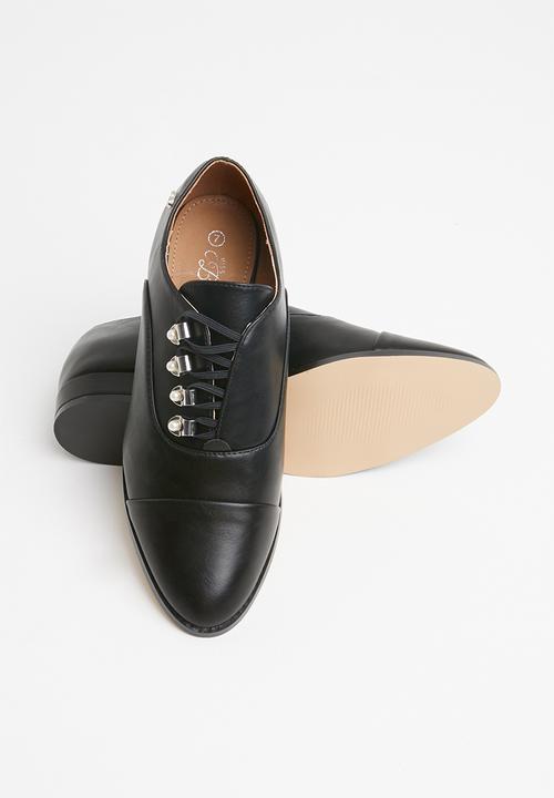 Miss Black - Maha brogues - black