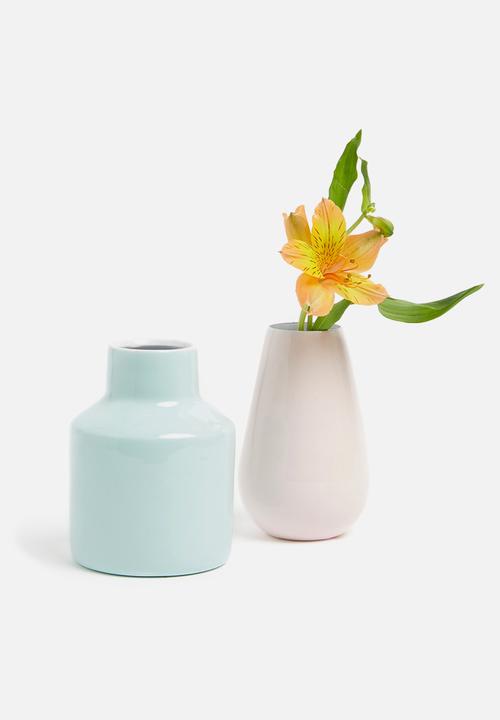 Sixth Floor - Thalia iron vase set of 2 - blue & pink