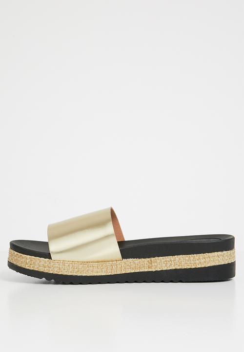 Sarah J - Flatform sandals - gold