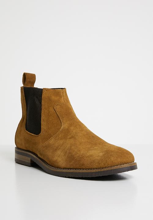 Superbalist - Cameron suede chelsea boot - tan 