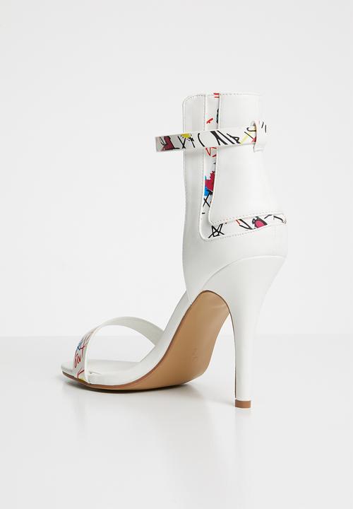 Dolce Vita - Nolan ankle strap heels - white
