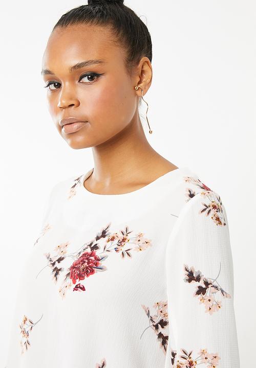 Revenge - 3/4 sleeve floral blouse - white
