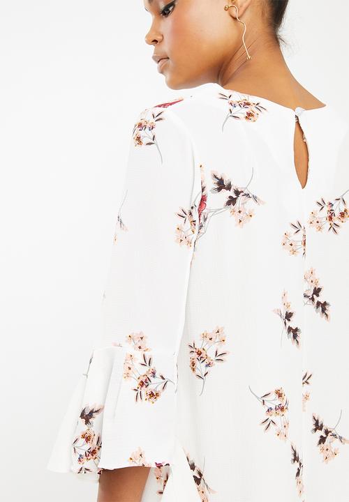 Revenge - 3/4 sleeve floral blouse - white
