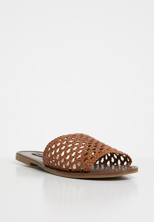Cherry Collection - Caralina woven sandal - tan