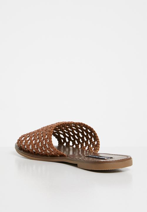 Cherry Collection - Caralina woven sandal - tan