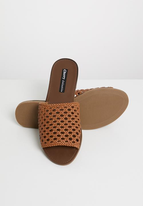 Cherry Collection - Caralina woven sandal - tan
