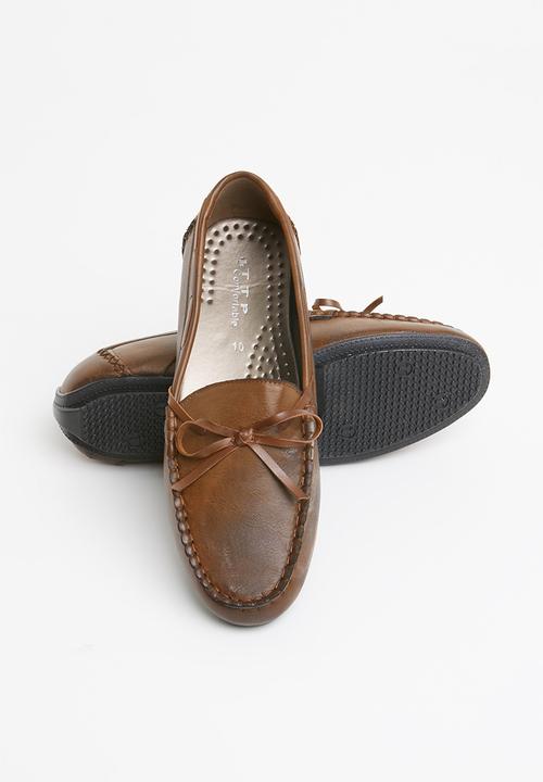STYLE REPUBLIC - Bonded leather loafers - brown 