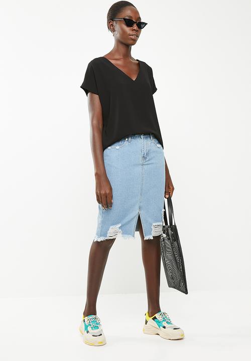 Superbalist - V-neck blouse - black
