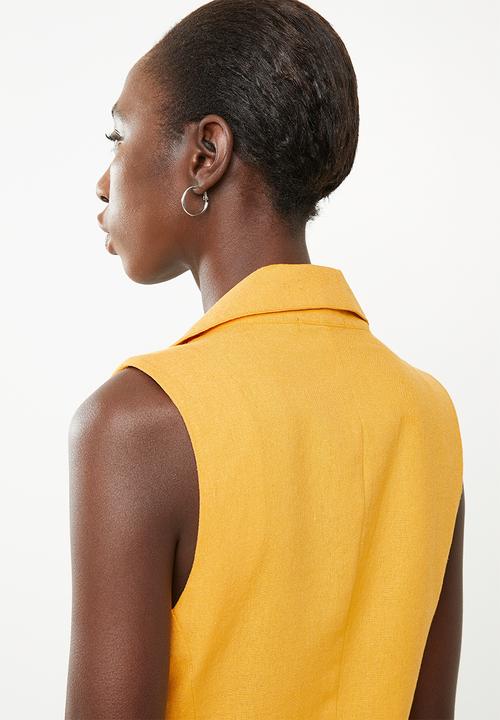 Superbalist - Sleeveless double breasted linen blend blazer - mustard