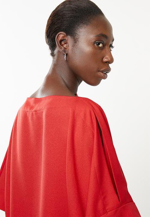 Superbalist - Cold shoulder scarf top - red