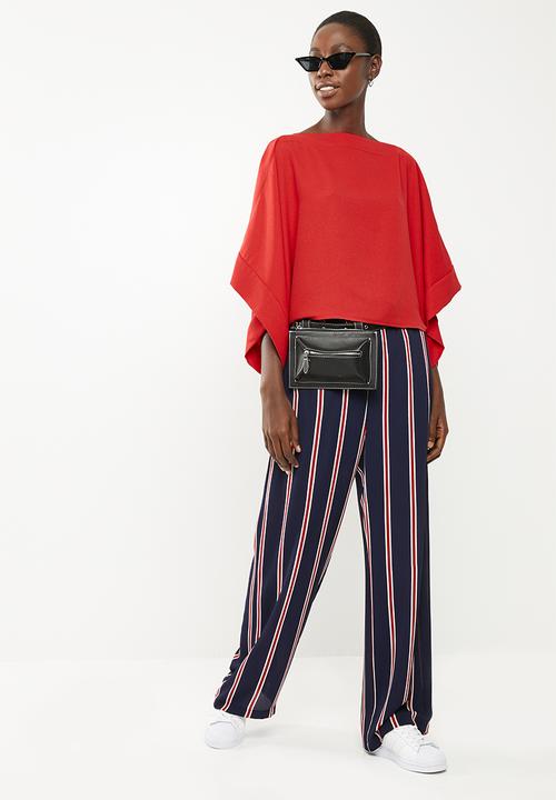 Superbalist - Cold shoulder scarf top - red